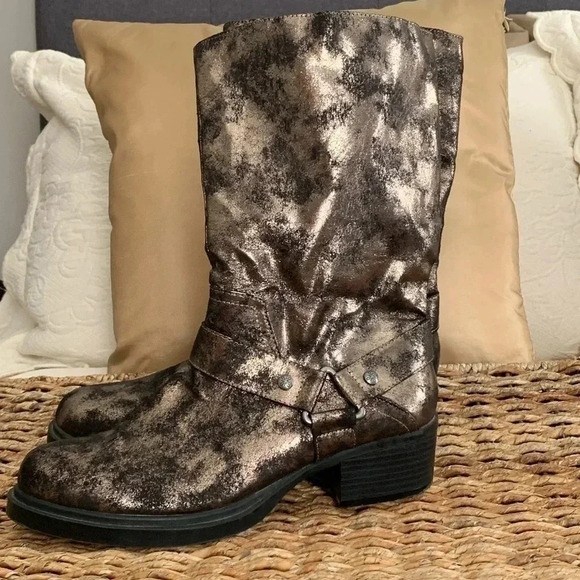 Vera Wang Boots 9.5 EUC - Picture 2 of 13